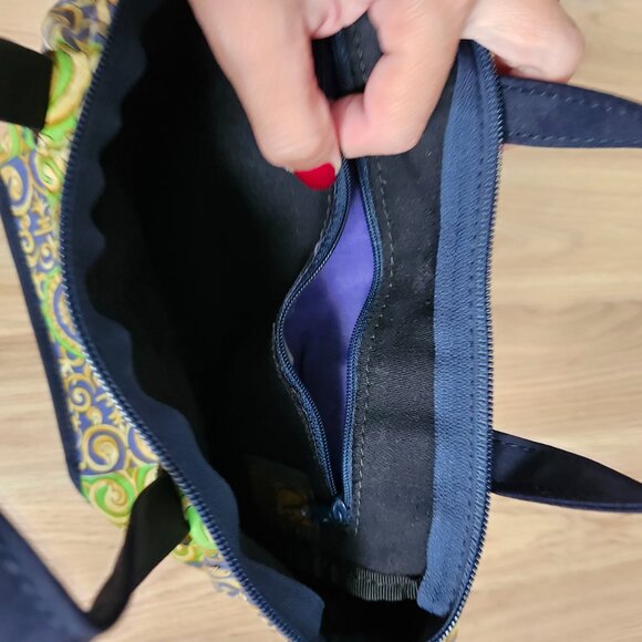 Versace Green and Gold Cosmetic Bag - Picture 5 of 9